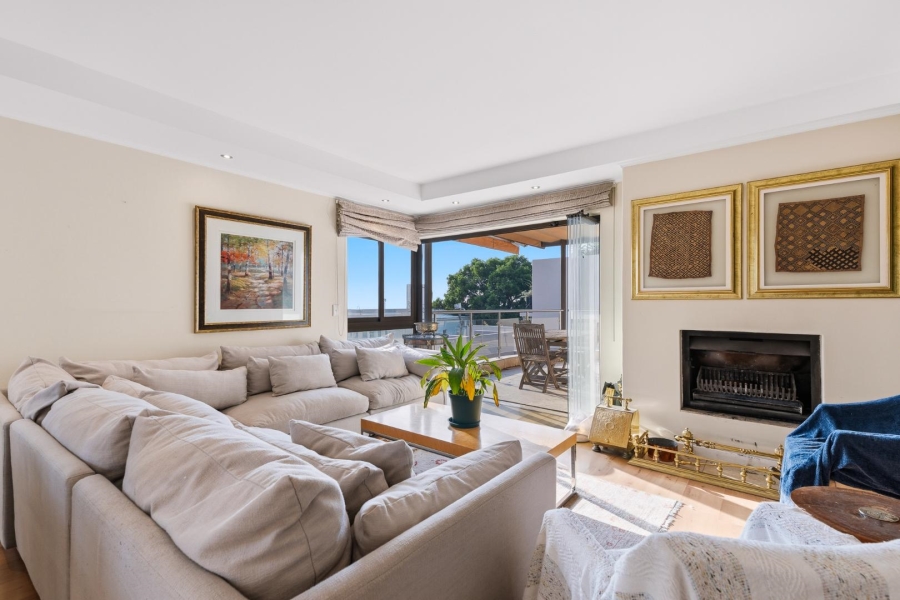 4 Bedroom Property for Sale in Fresnaye Western Cape